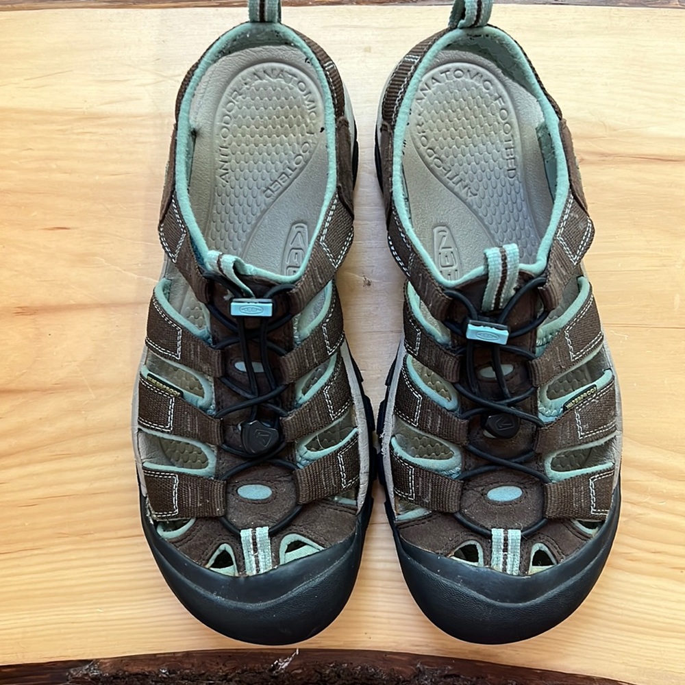 Keen Sandals Size 11 Women